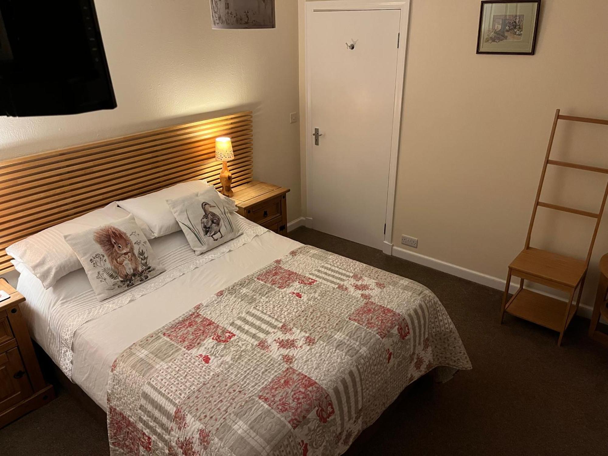 Ford Village Bed & Breakfast Екстер'єр фото